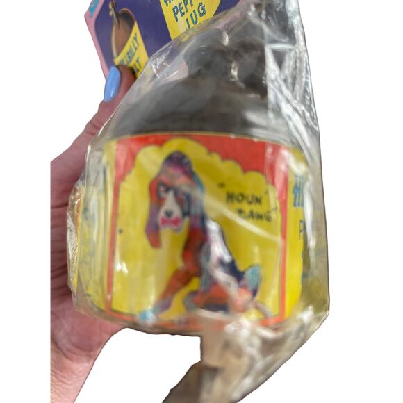 Vintage Hillbilly Salt & Pepper Shakers Moonshine Jugs Hong Kong Novelty NOS - Picture 5 of 16